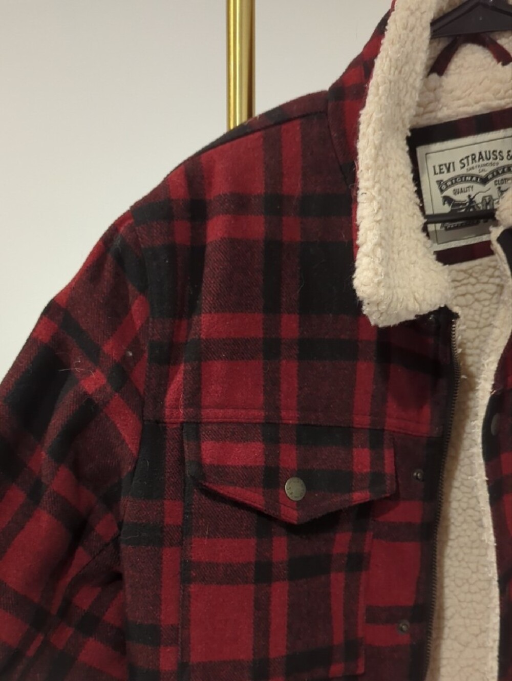 Levi's Red and Black Plaid Sherpa Jacket - Men's - Size Small - Picture 6 of 10